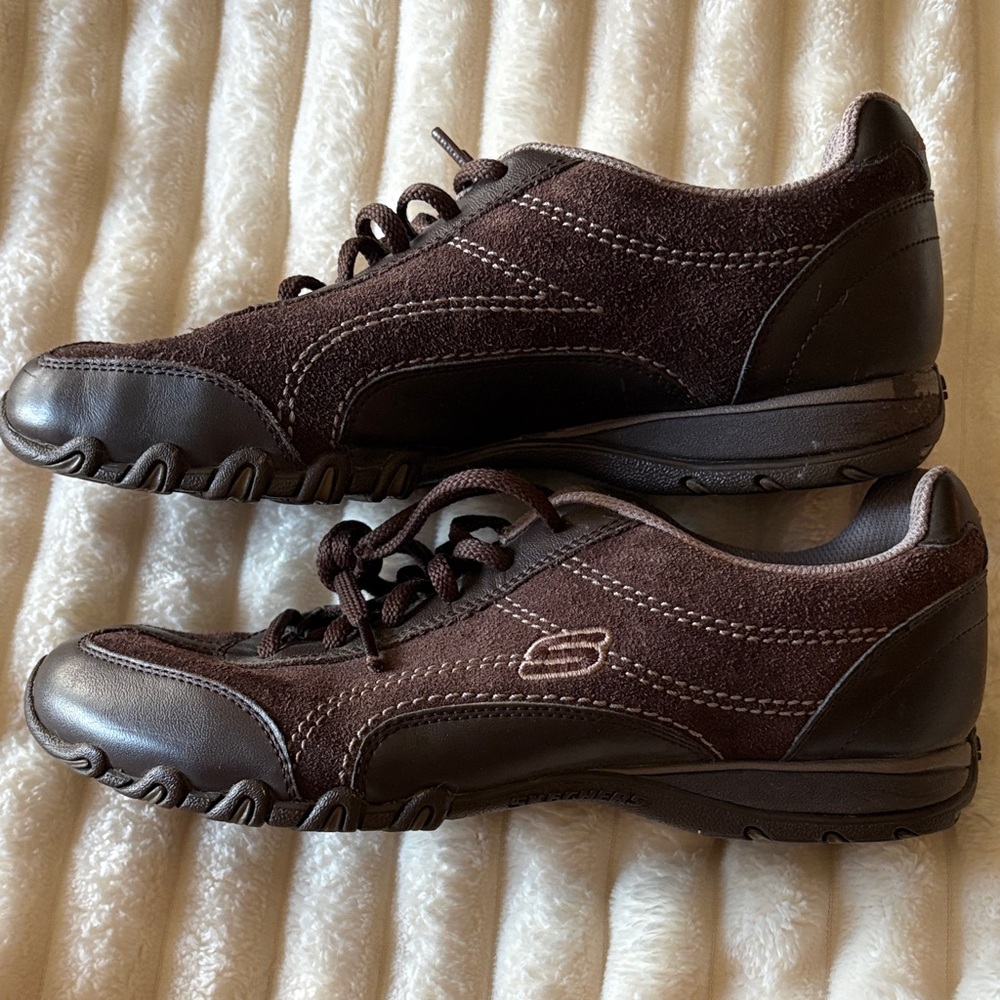 Skechers Brown Suede and Leather-Trim Lace-Up Sneakers - Picture 4 of 7